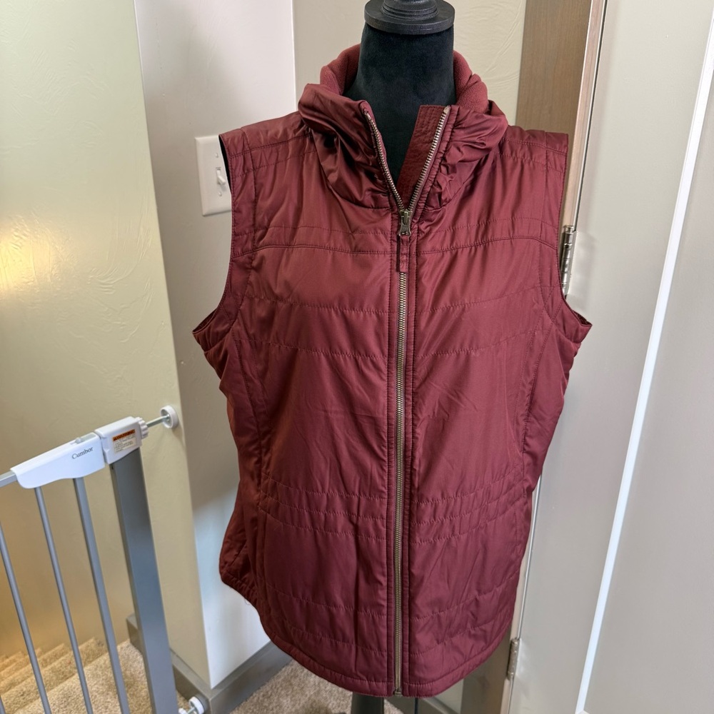 Columbia Women Shining Light Maroon Red Vest‎ Cowl Neck Full Zip Quilted Plus 1X